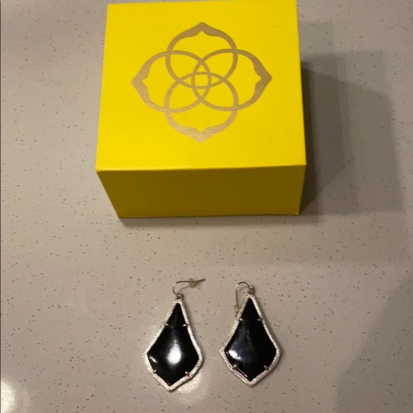 Kendra Scott Jewelry - Earrings